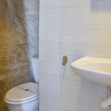 Privada E Independiente En Triana Apartamento