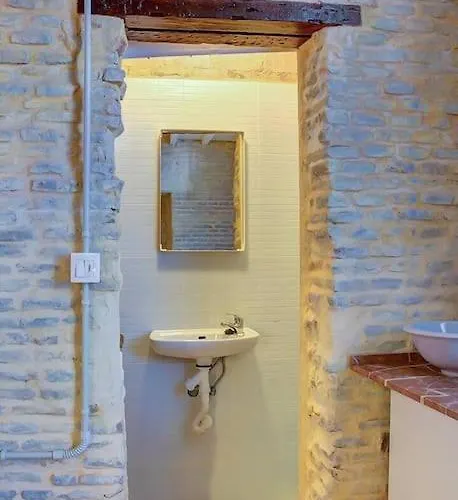 Habitación Privada E Independiente En Triana * Sevilla